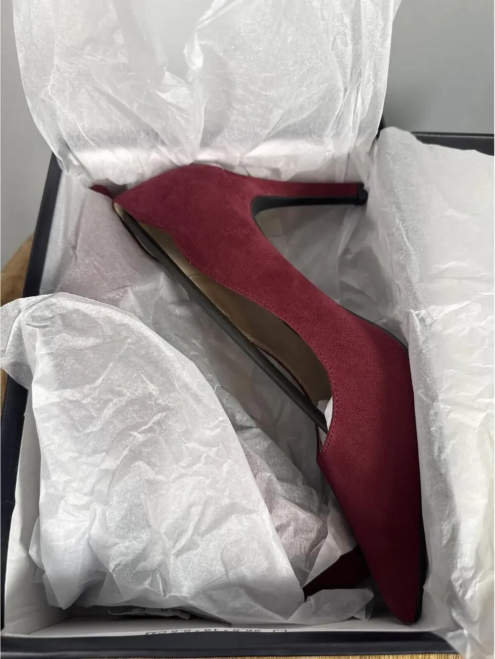 French Connection Burgundy Suede Pointed Toe Heels Size 9 NWB - Picture 4 of 10